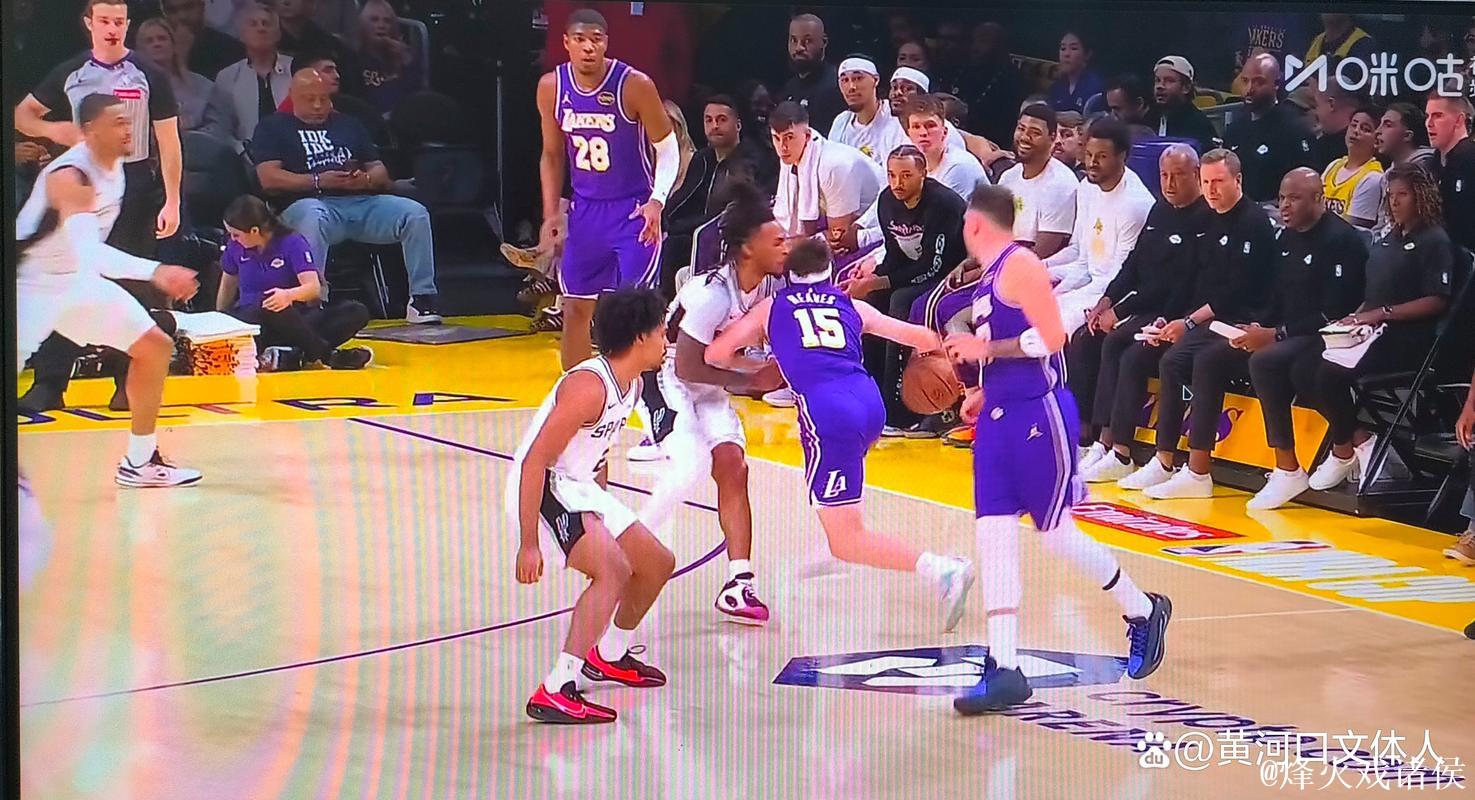 东契奇空砍35分 湖人不敌马刺 东契奇空砍35分 湖人不敌马刺